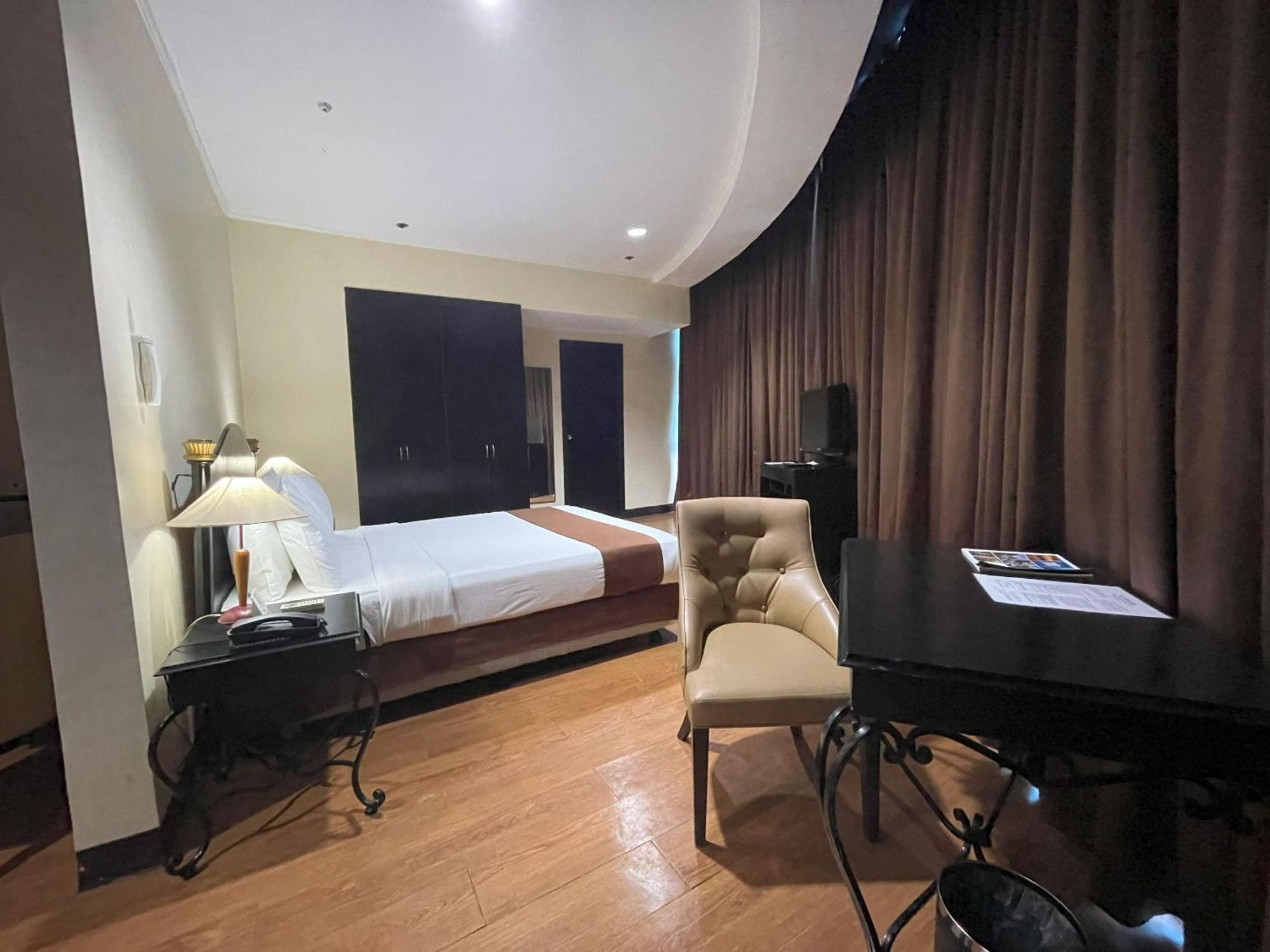 โกลเด้น พีค โฮเทล&สวีท Hotel Cebu ภายนอก รูปภาพ